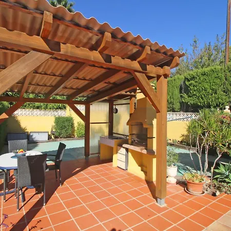 Jardin By Interhome Vila